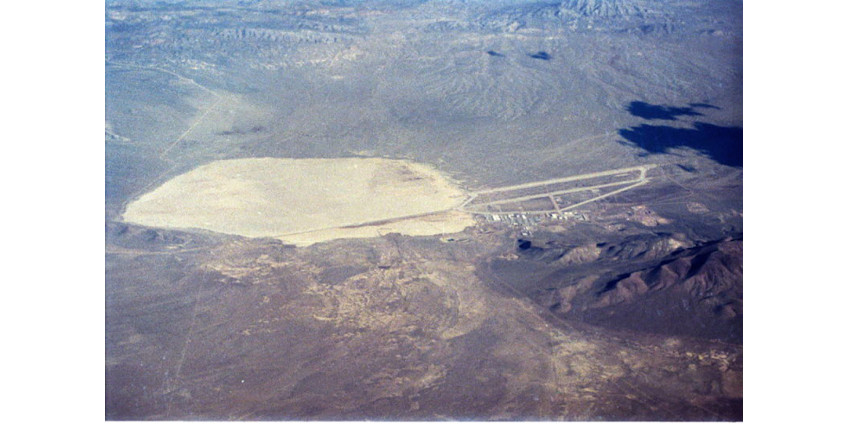 Нападения на Зону 51 не будет: Facebook удалил страницу акции