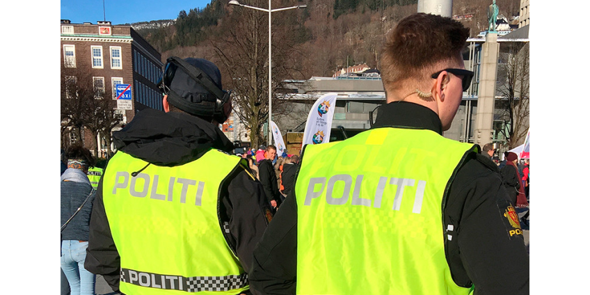 Норвежская полиция расследует стрельбу в мечети в пригороде Осло как возможный теракт
