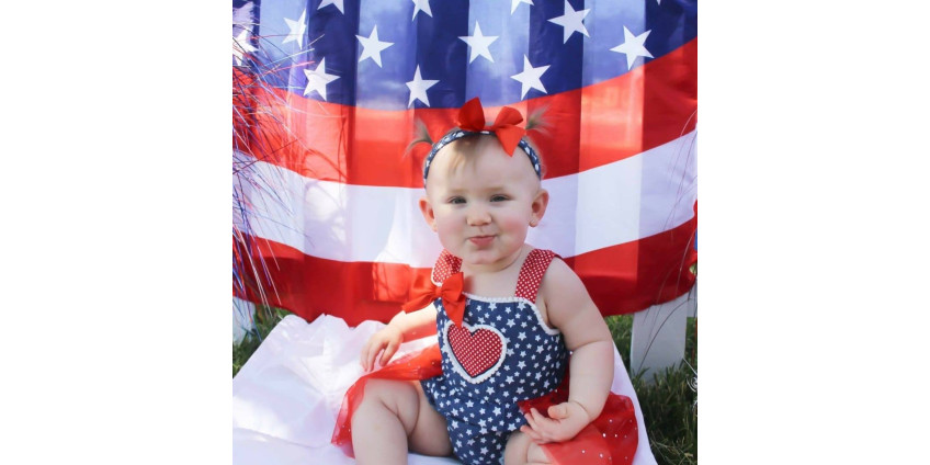 Чудо-малышку, родившуюся после 6 выкидышей, забыла в душной машине няня