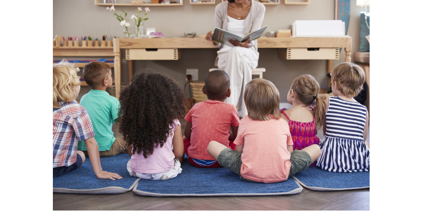 В Аризоне после пожара в детсаду на улице забыли маленького мальчика