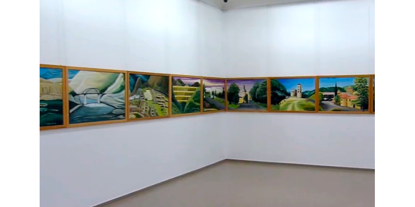 Немецкий художник дописывает самую длинную картину в мире под названием "Картина мира"