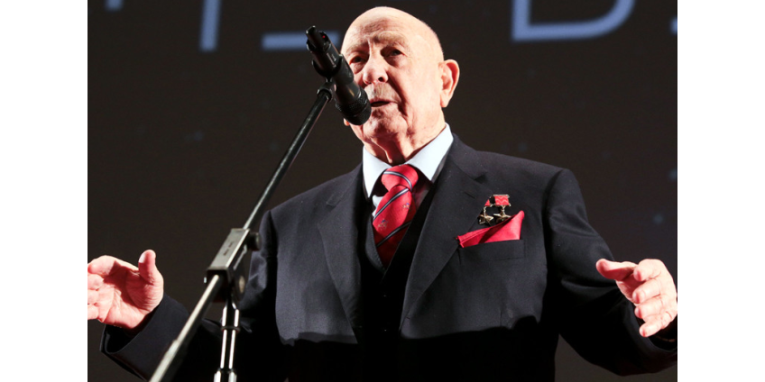 Скончался космонавт Алексей Леонов, который первым в мире вышел в открытый космос