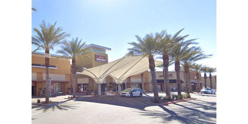 Полиция Лас-Вегаса заявила, что угроза взрыва в торговом центре South Premium Outlet mall необоснованна