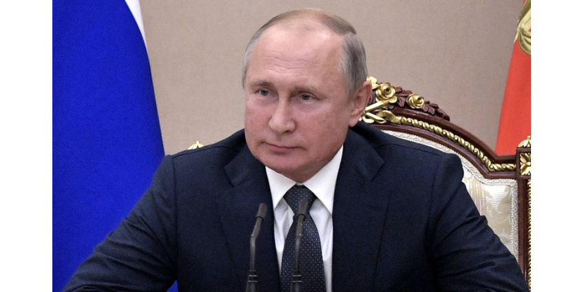 Кремль ответил на вопрос о сроке пребывания Путина на посту президента и о его преемнике