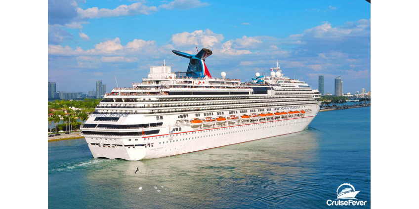 В США пассажир погиб на борту круизного лайнера после падения с палубы