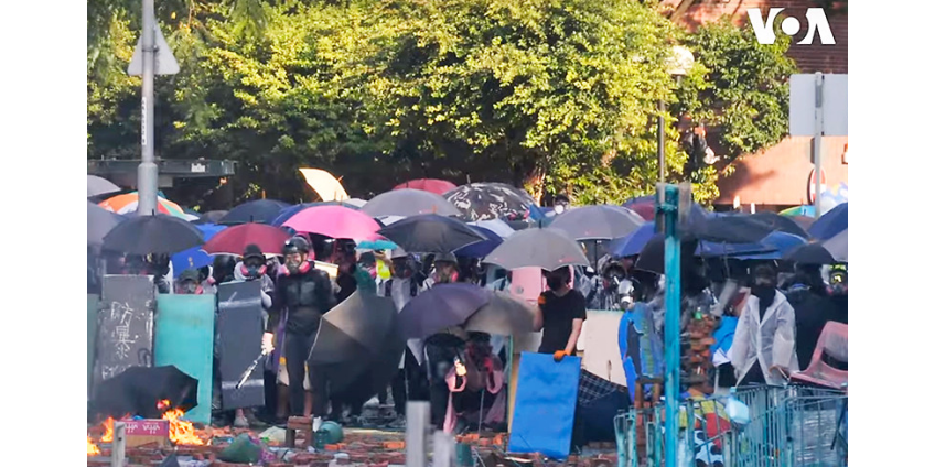 Штурм полицией баррикад студентов политеха Гонконга провалился