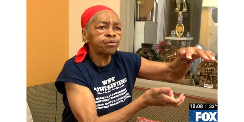 82-летняя бодибилдерша сломала стол о голову грабителя и сдала его полиции