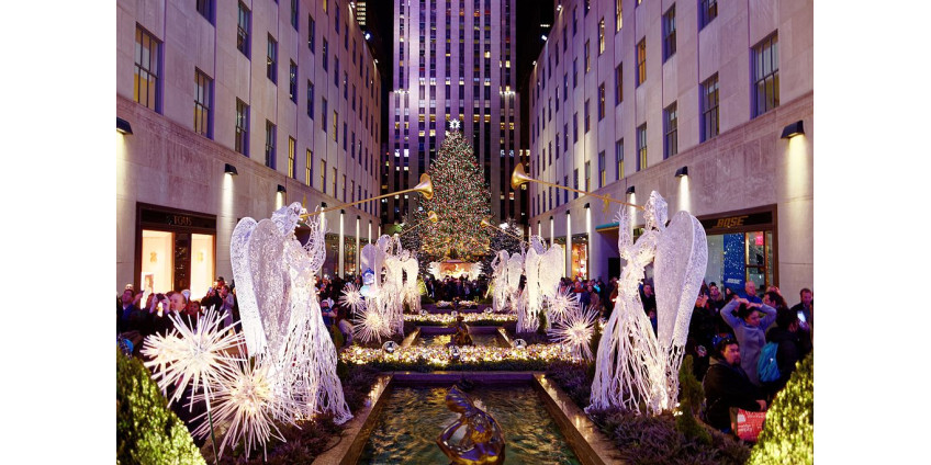 Нью-Йорк закроет улицы возле Рождественской елки в Рокфеллер-центре во время праздников
