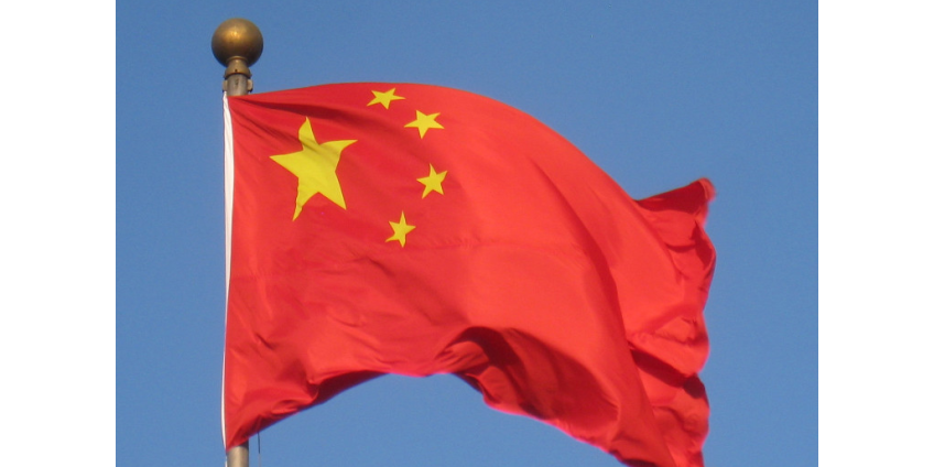 Китай частично освободит от пошлин поставки сои и свинины из США