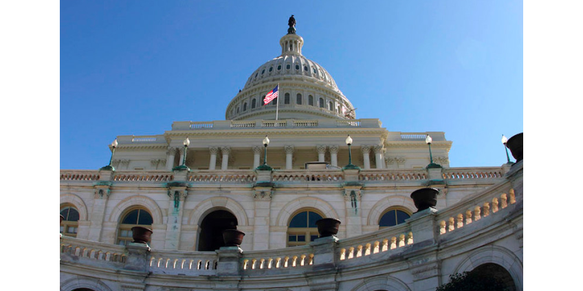 Юридический комитет Палаты представителей США утвердил обе статьи обвинения против Трампа