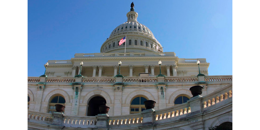 Обвинения в адрес президента Трампа официально представлены в Сенате США