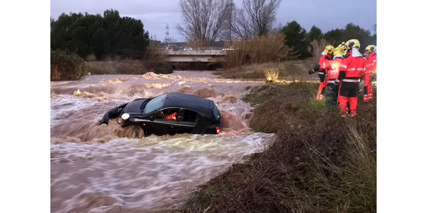 Шторм "Глория" в Испании унес жизни 11 человек, еще 5 пропали без вести