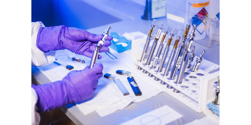 В лаборатории Сан-Диего разрабатывают вакцину против коронавируса