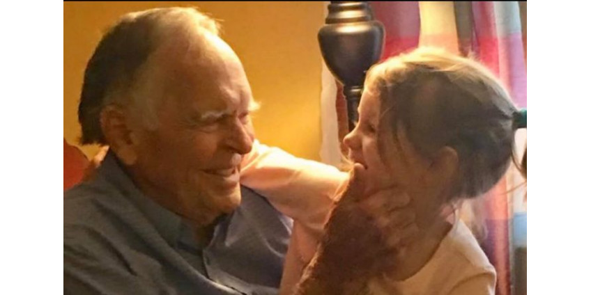 «Человечность во всей красе»: Благодаря доброте маленькой девочки мужчина прожил на 4 года дольше