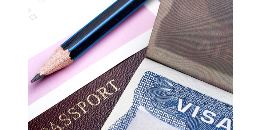 Госдеп США приостановил выдачу виз в большинстве стран мира