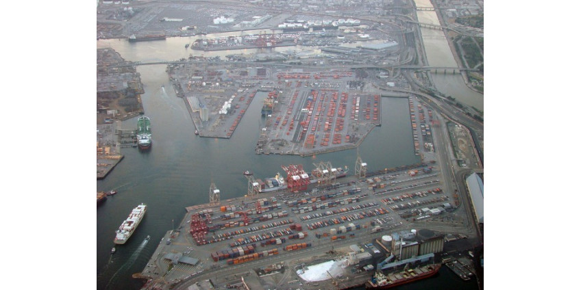 Доходы порта Лос-Анджелеса продолжают падать