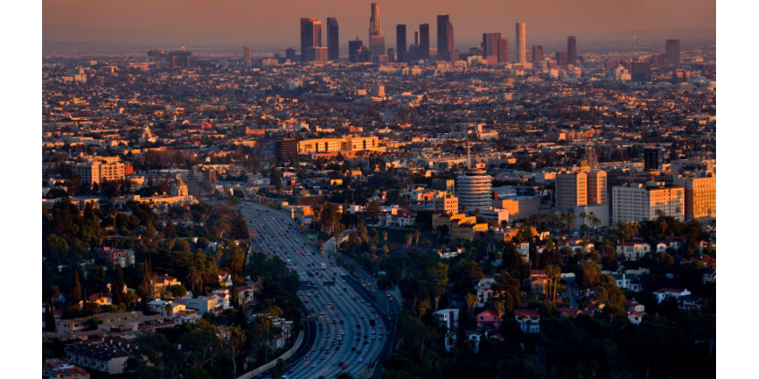 Округ Лос-Анджелес установил новый антирекорд по количеству смертей от коронавируса