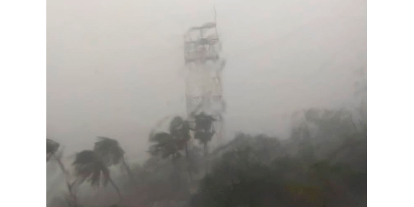 Тропические циклоны вышли на сушу: "Нисарга" обрушился на Индию, в Мексике бушует "Кристобаль" 