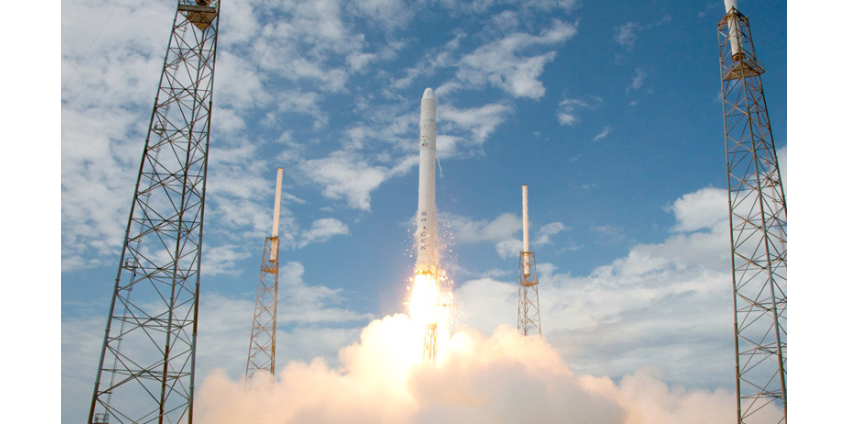 SpaceX отмечает 10-летие ракеты-носителя Falcon 9