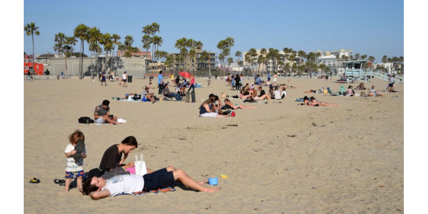 Округ Лос-Анджелес сообщает о еще 25 смертях и 1523 новых случаях COVID-19