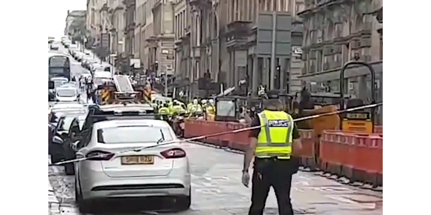 В Глазго три человека погибли в результате нападения мужчины с ножом