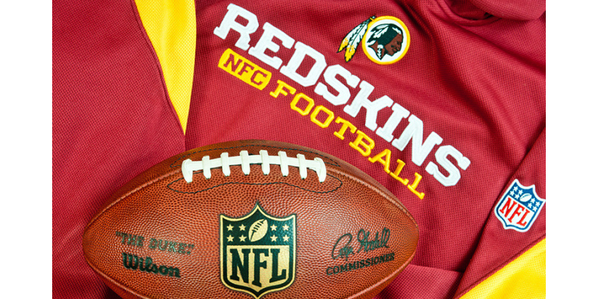 Клуб по американскому футболу просят сменить название, которое оскорбляет индейцев