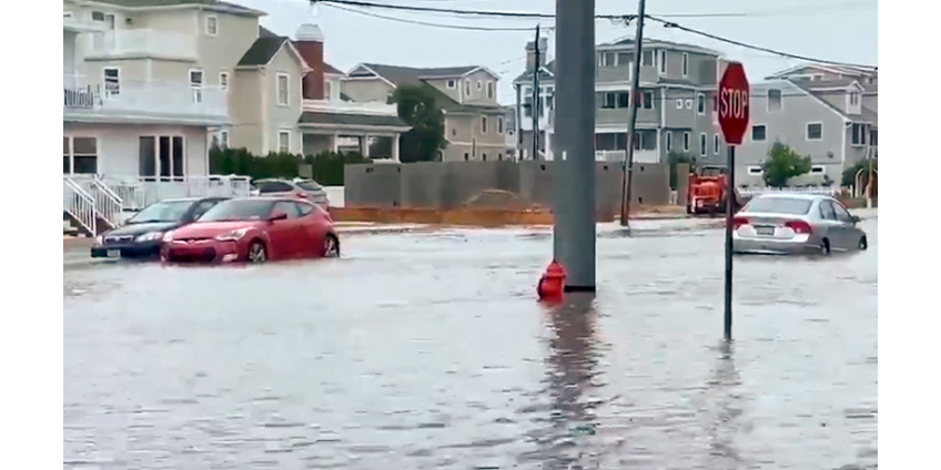 Штаты Восточного побережья США пострадали от тропического шторма "Фэй"