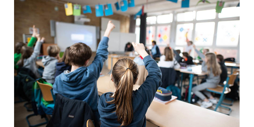 Учителя в Лос-Анджелесе опасаются возвращаться на работу