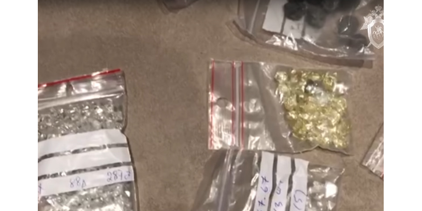 В Москве будут судить обвиняемых в хищении тысячи алмазов на 700 млн рублей В Москве будут судить обвиняемых в хищении тысячи алмазов на 700 млн рублей