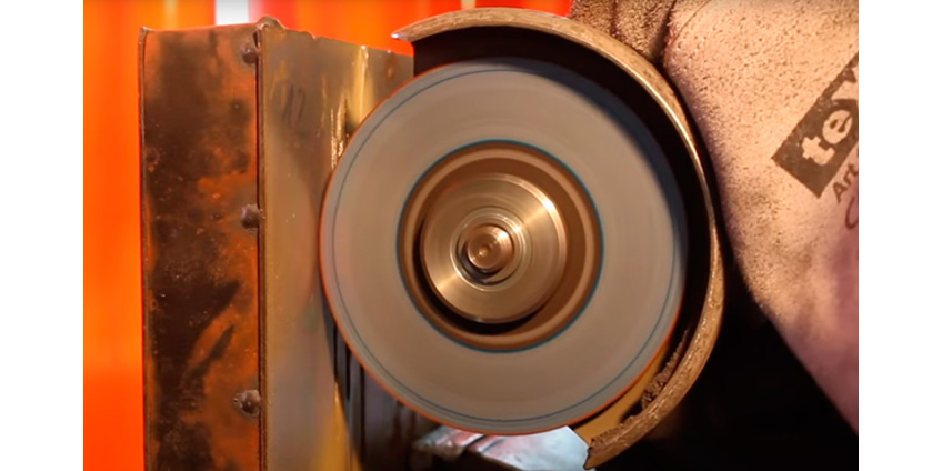 Ученые создали первый неразрезаемый материал. Его назвали "Протей"