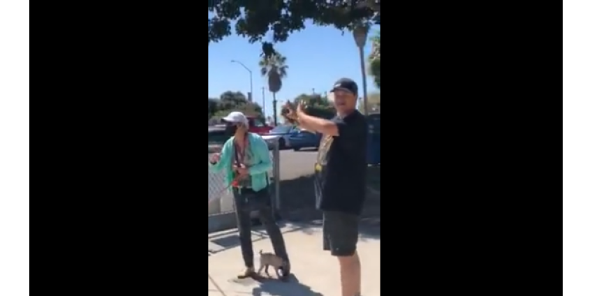 В Сан-Диего незнакомка напала на мужчину и женщину без масок