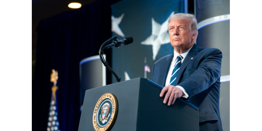 Трамп пригрозил лишить федерального финансирования Нью-Йорк, Вашингтон и другие "зоны беззакония"