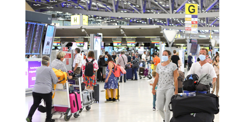 Более половины стран мира ослабили ограничения на поездки