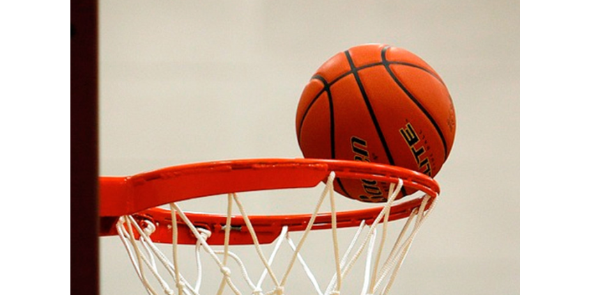 Баскетболисты "Лос-Анджелес Лейкерс" впервые за десять лет пробились в финал конференции