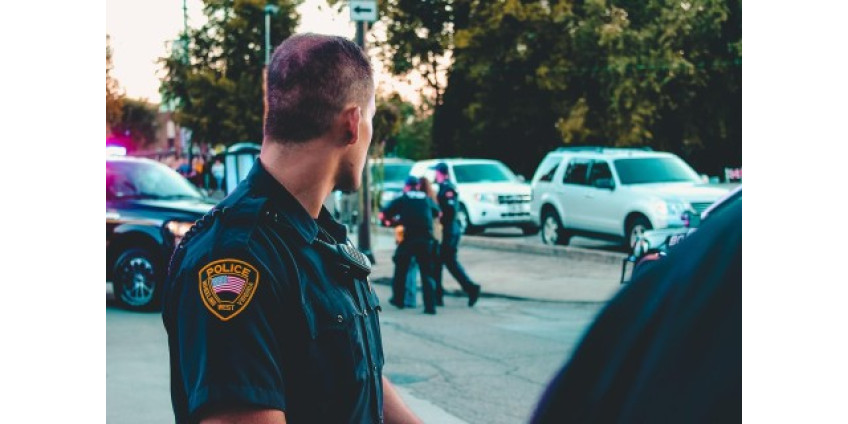 В Калифорнии объявили награду в 100 000 долларов за информацию о преступнике