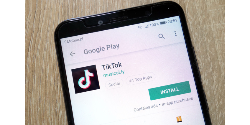 Власти США потребовали удалить приложения TikTok и WeChat из App Store и Google Play для американских пользователей