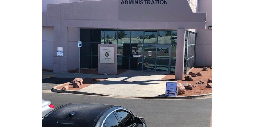 Избирательное бюро округа Кларк в Северном Лас-Вегасе эвакуировали из-за подозрительного вещества