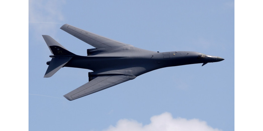 США перебросили на Гуам четыре стратегических бомбардировщика для последующих учений