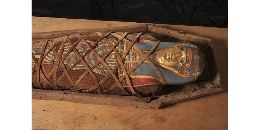В окрестностях Каира нашли более сотни 2500-летних саркофагов