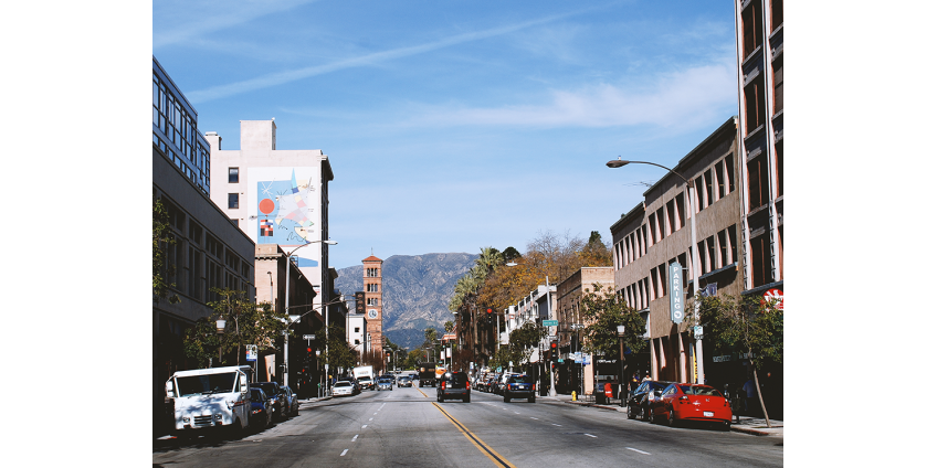 В Пасадене оставили разрешенными обеды на свежем воздухе