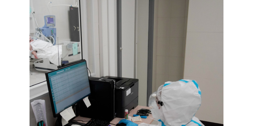 В России второй день подряд обходится без рекордов по COVID-19