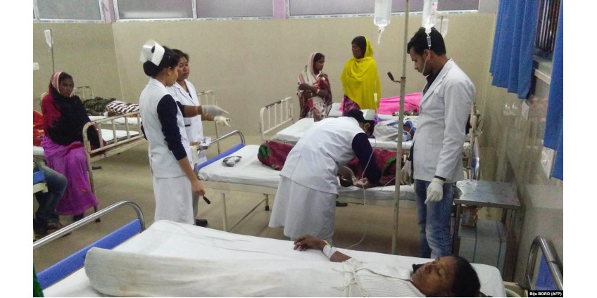 В Индии с симптомами неизвестной болезни госпитализированы более 300 человек, один из них умер