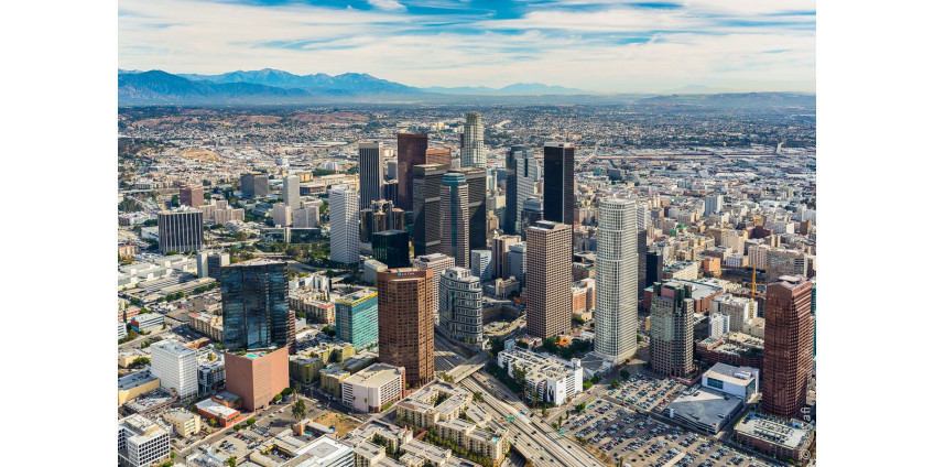 В округе Лос-Анджелес продолжает расти количество случаев заражения COVID-19