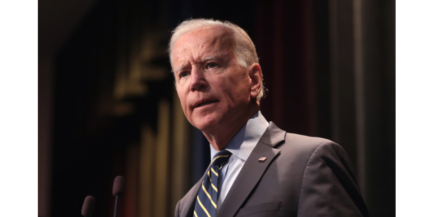 Джо Байдену сделали прививку от коронавируса в прямом эфире