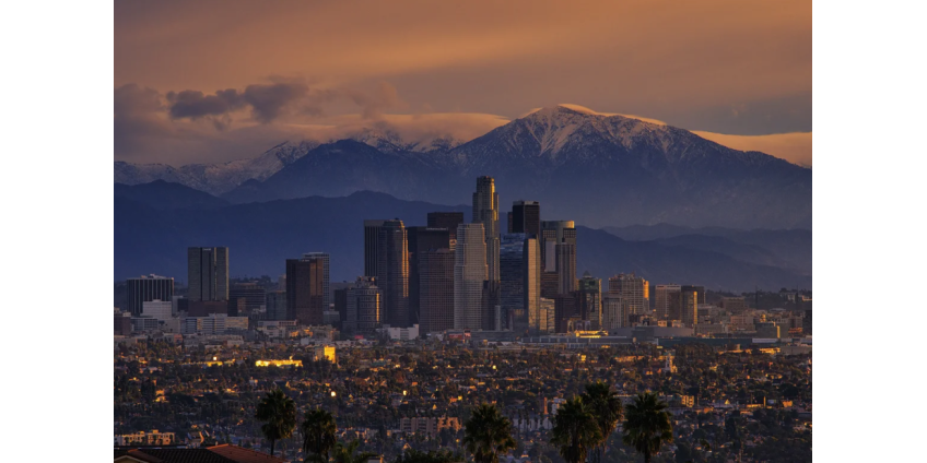 Число погибших в округе Лос-Анджелес от COVID-19 превысило 9000 человек, а госпитализации продолжают устанавливать рекорды