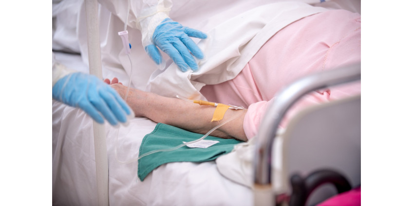 Больницы Невады продолжают заполняться на фоне роста числа случаев заболевания COVID-19