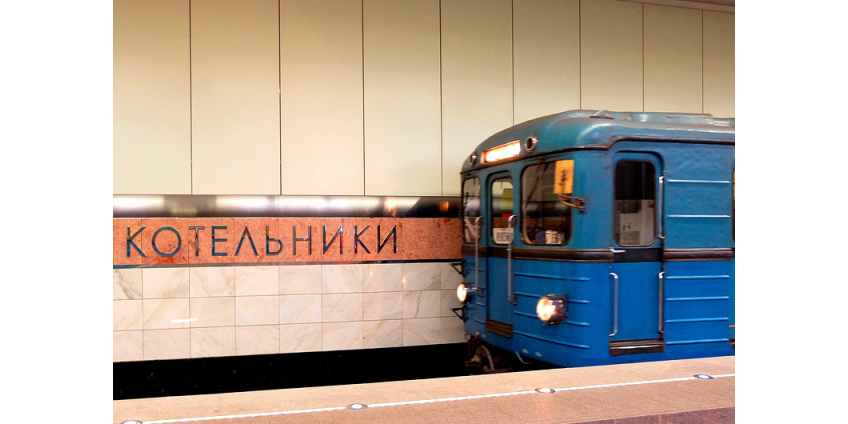 В московском метро погибла женщина, упавшая на пути