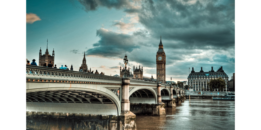 В Лондоне во время локдауна прошла нелегальная вечеринка для сотен гостей: 300 задержанных, штрафов выписано на £15 тыс.