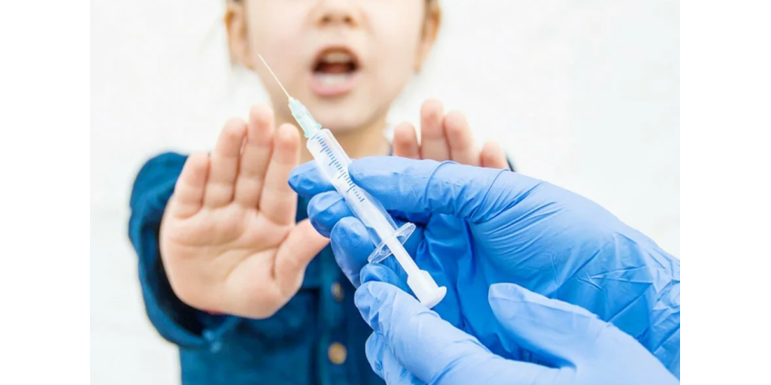 В Лос-Анджелесе из-за протестов был закрыт пункт вакцинации