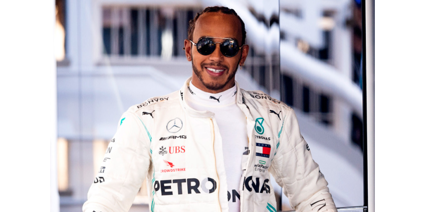 Льюис Хэмилтон заработает 40 млн фунтов стерлингов за один сезон в "Формуле-1"